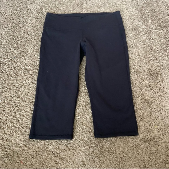 Athleta crops size M - Picture 1 of 4